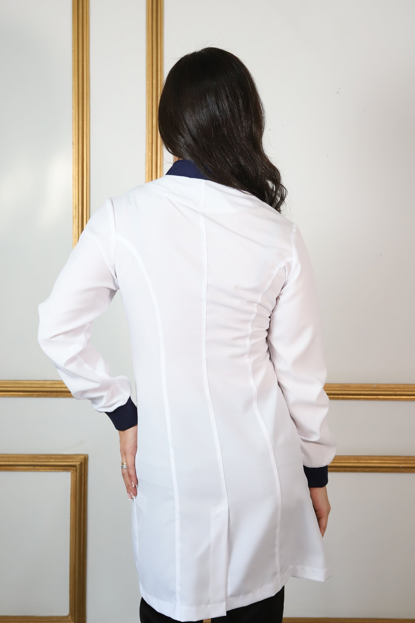 Jaleco Feminino Manu Branco com Marinho