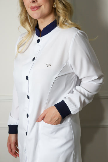 Jaleco Plus Size Feminino Manu Branco com Marinho