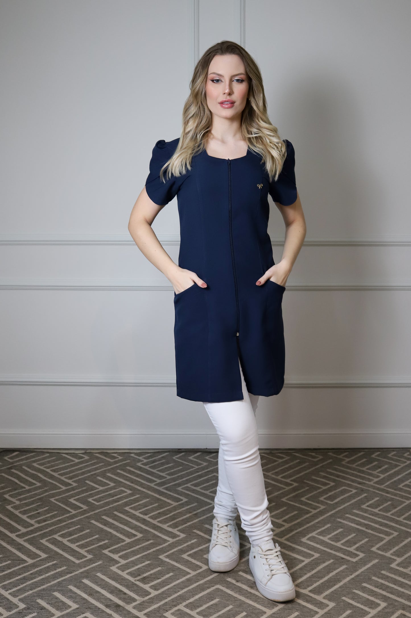 Jaleco Feminino Bárbara Azul Marinho