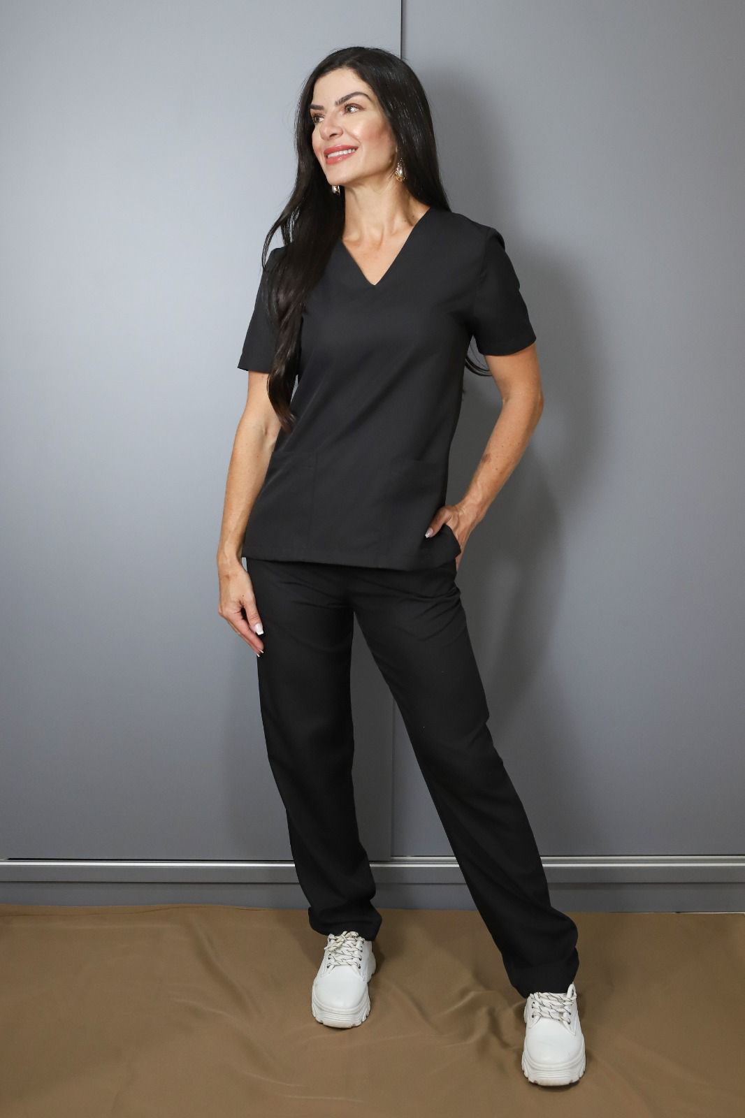 Scrub Feminino Manu Preto